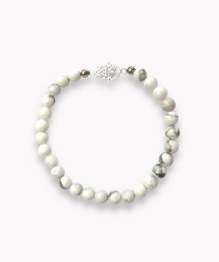 Kugelarmband Howlith weiß mit zarter Fatimas Hand